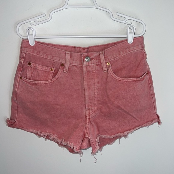 Levi's Pink 501 Original Denim Shorts size 30 - Picture 2 of 12